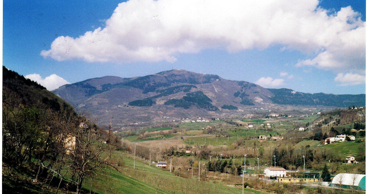 Monte Penice e Monte Lesima: escursioni sull'Appennino piacentino