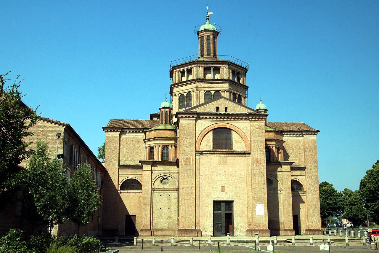 Piazzale delle Crociate e Santa Maria di Campagna