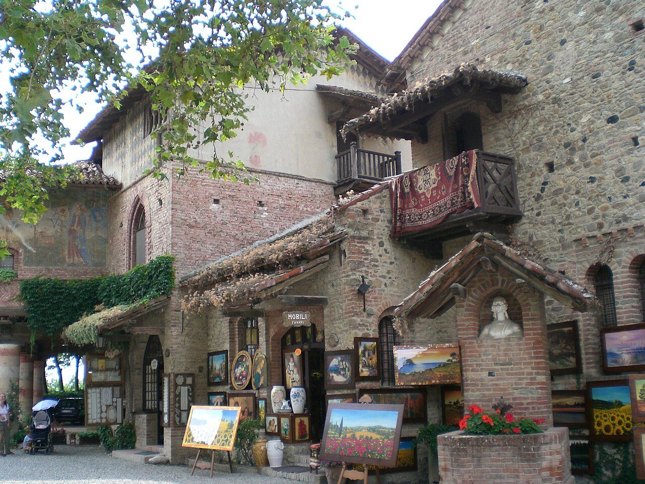 Botteghe e stile Grazzano