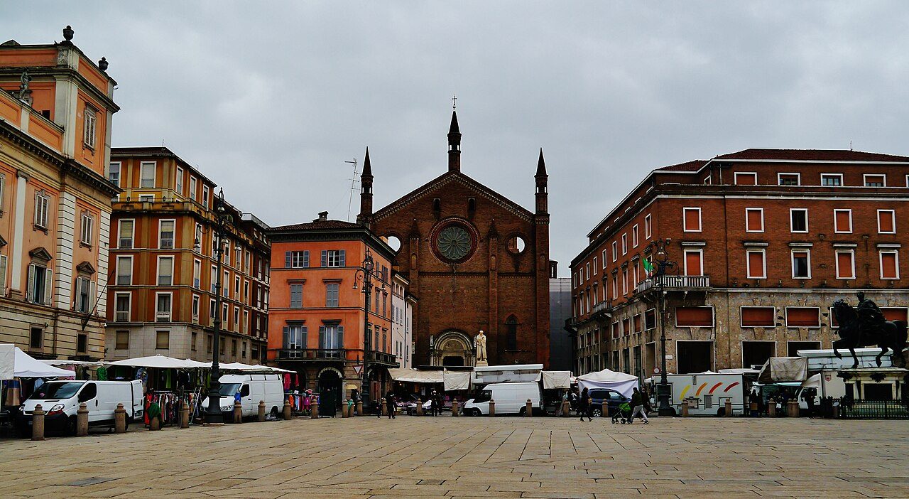 Piacenza in un giorno: piazza Cavalli, Duomo, Farnese e Ricci Oddi