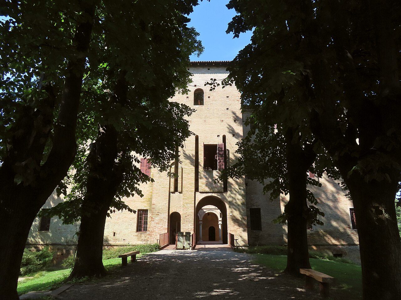 Castello di San Pietro in Cerro